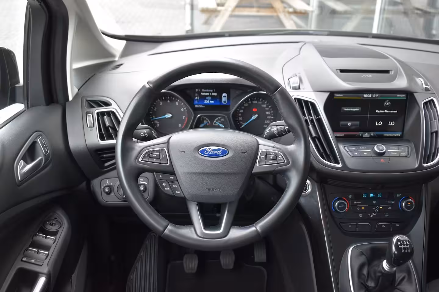Ford C-Max 125PK Titanium ECC LMV NAVI TREKHAAK