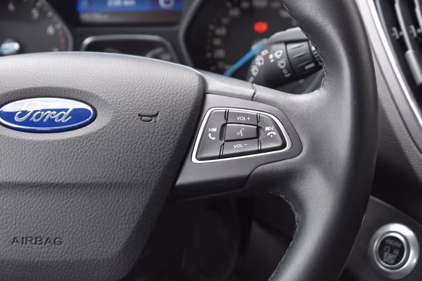 Ford C-Max 125PK Titanium ECC LMV NAVI TREKHAAK