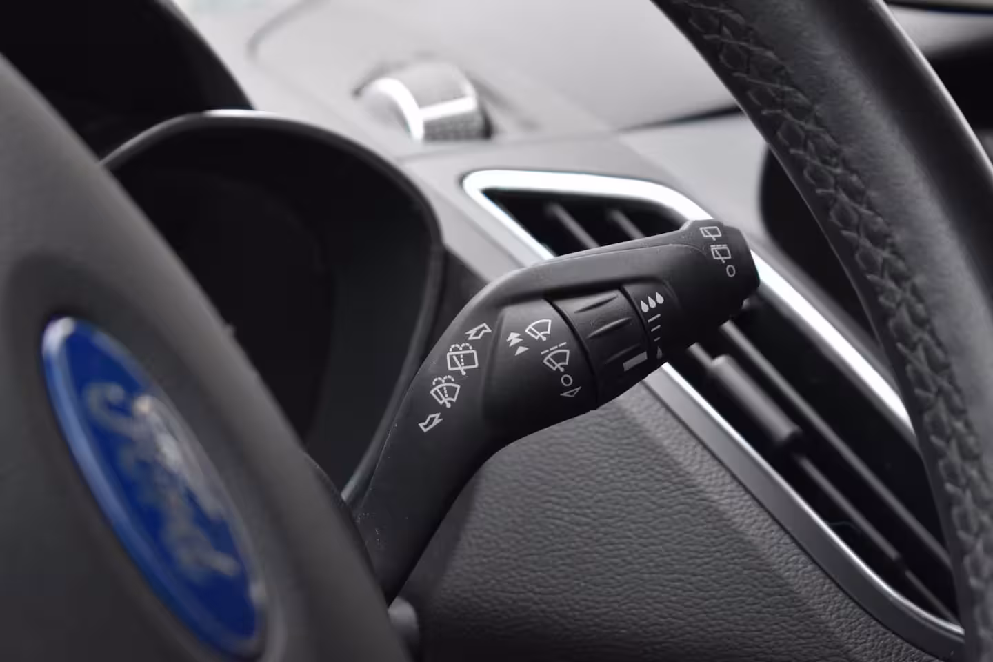 Ford C-Max 125PK Titanium ECC LMV NAVI TREKHAAK