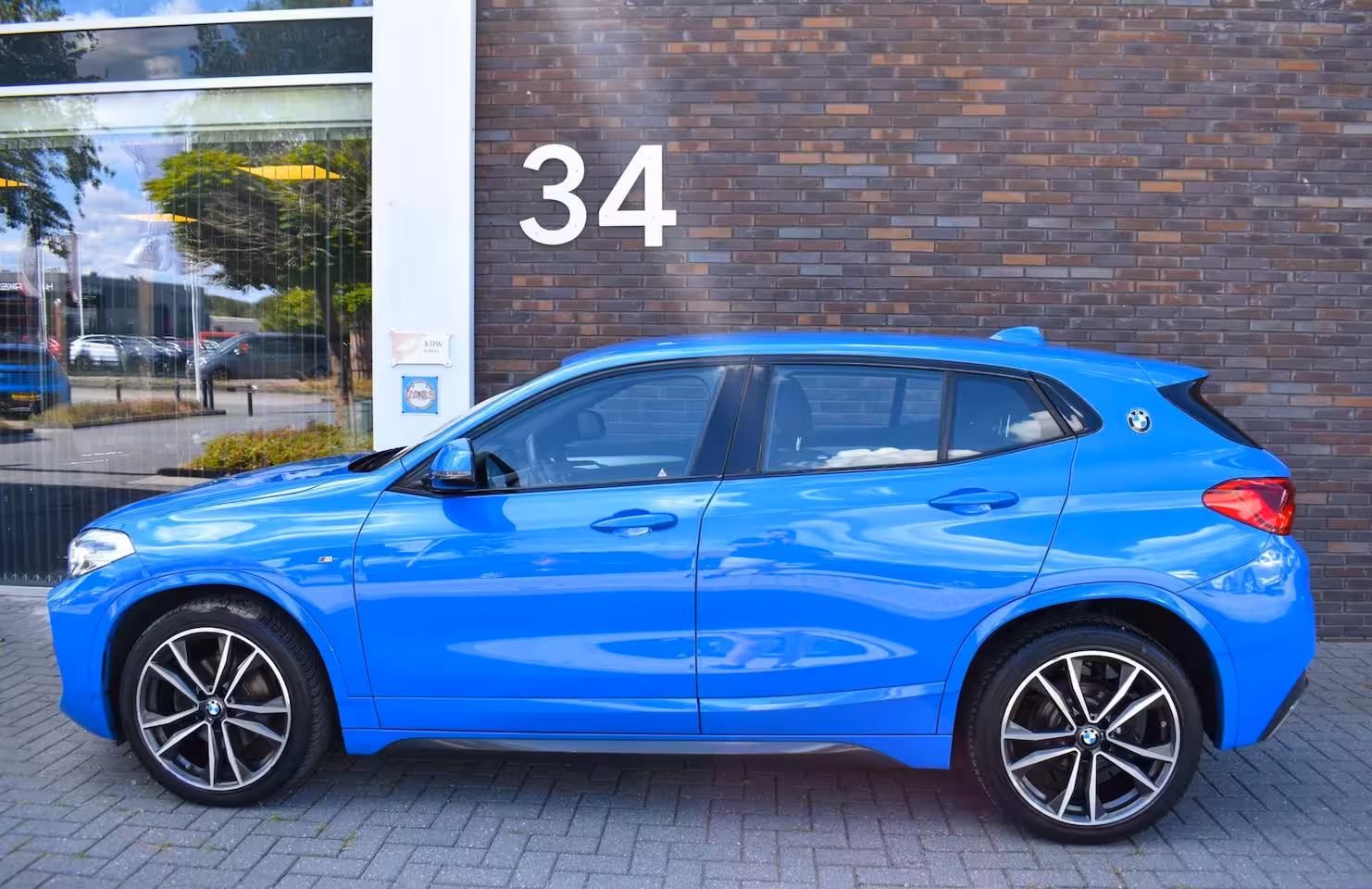 BMW X2 18i M-PAKKET ECC LMV NAVI TREKHAAK