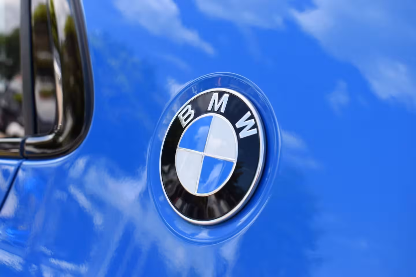 BMW X2 18i M-PAKKET ECC LMV NAVI TREKHAAK