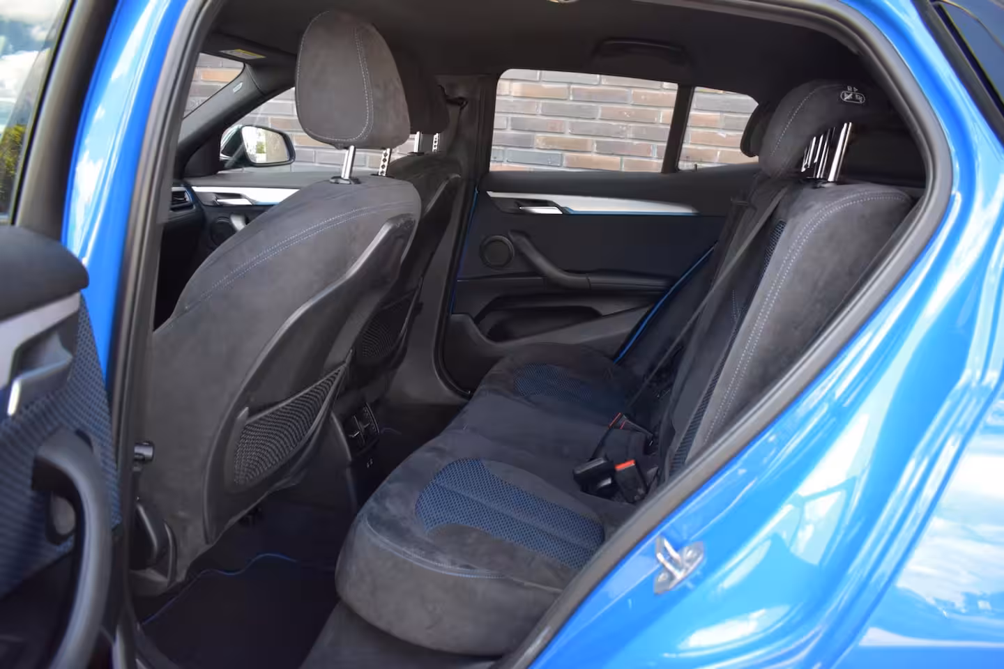BMW X2 18i M-PAKKET ECC LMV NAVI TREKHAAK