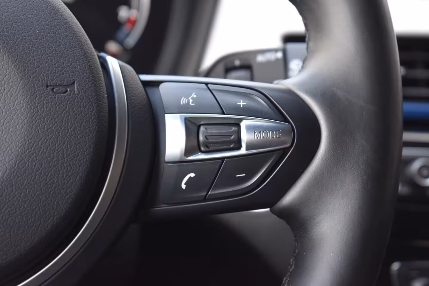 BMW X2 18i M-PAKKET ECC LMV NAVI TREKHAAK