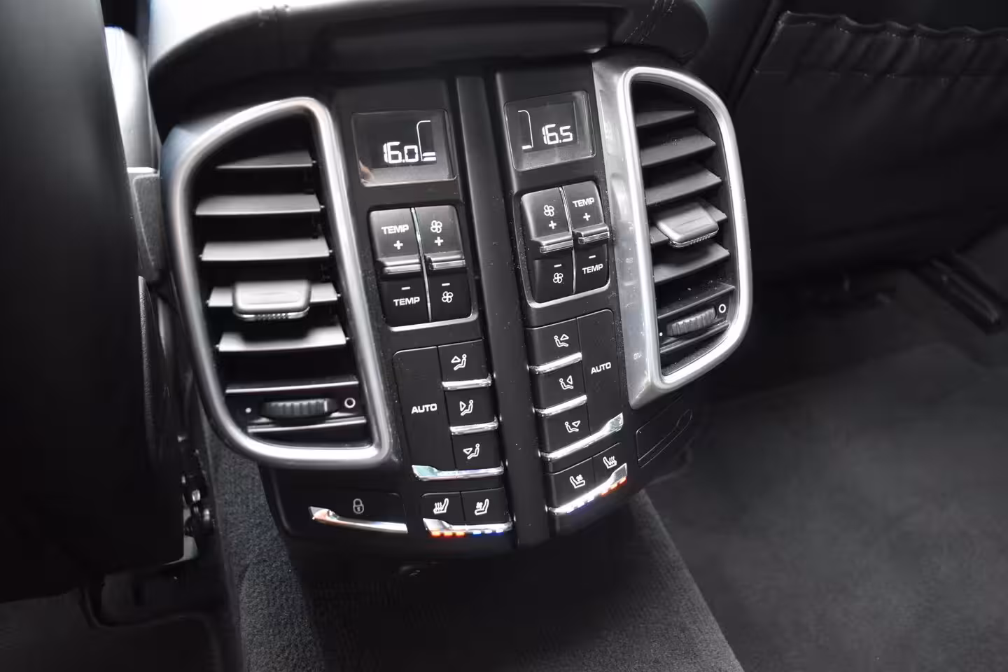 Porsche Cayenne 4.8 Turbo 522PK VOL
