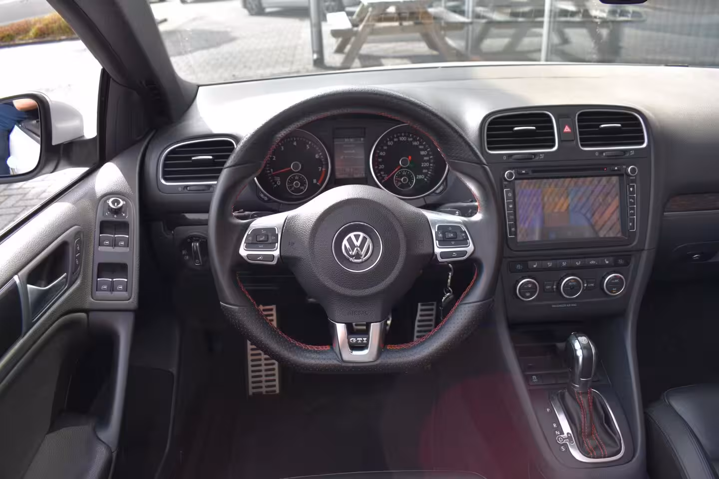 Volkswagen Golf Cabriolet 2.0 TSI GTI LEDER LED LMV NAVI TOP