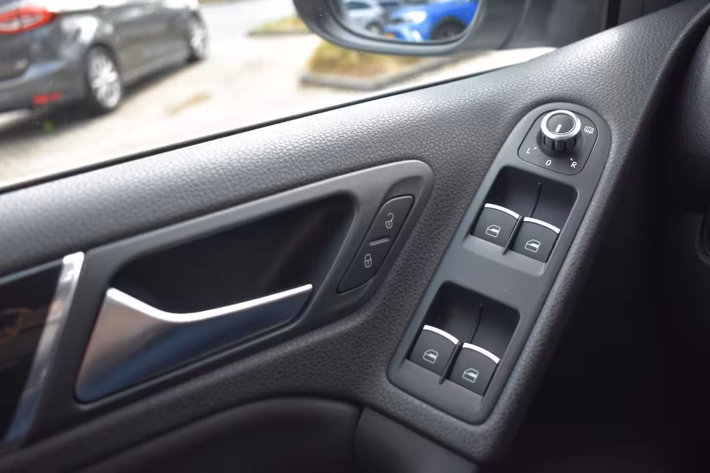 Volkswagen Golf Cabriolet 2.0 TSI GTI LEDER LED LMV NAVI TOP
