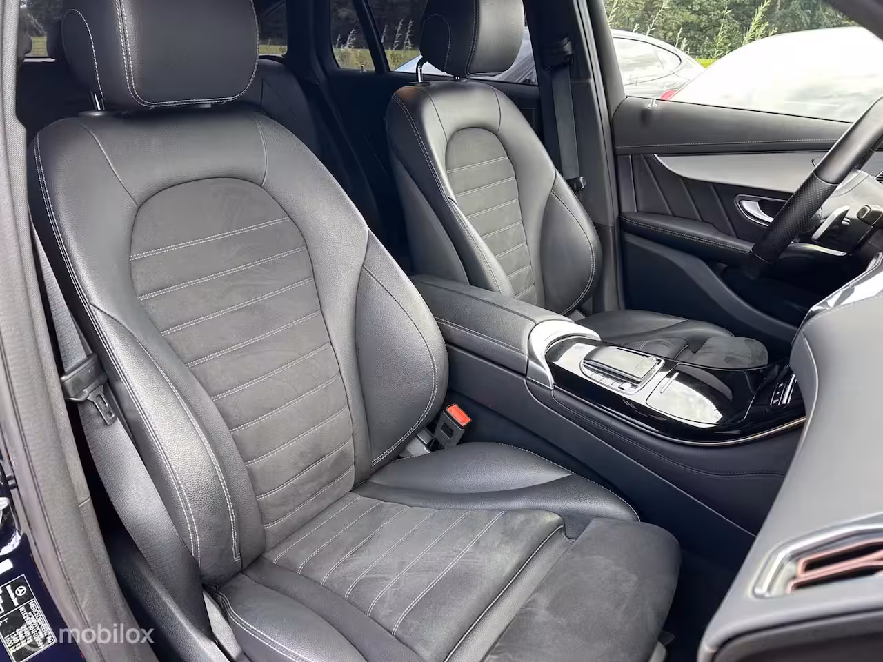 Mercedes-Benz EQC 400 4MATIC AMG Line Premium Plus 80 kWh