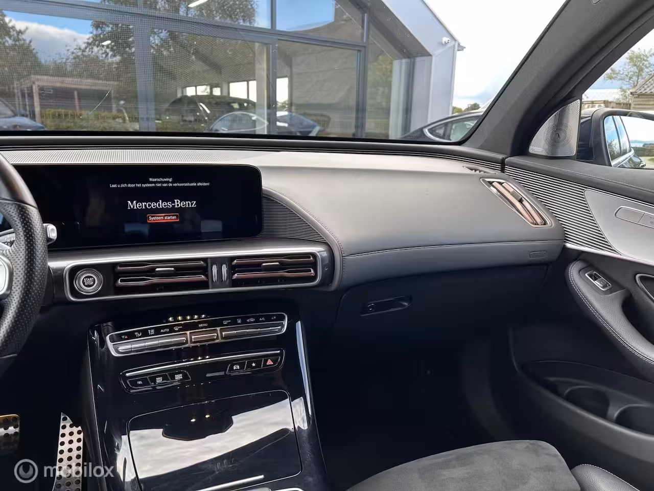 Mercedes-Benz EQC 400 4MATIC AMG Line Premium Plus 80 kWh