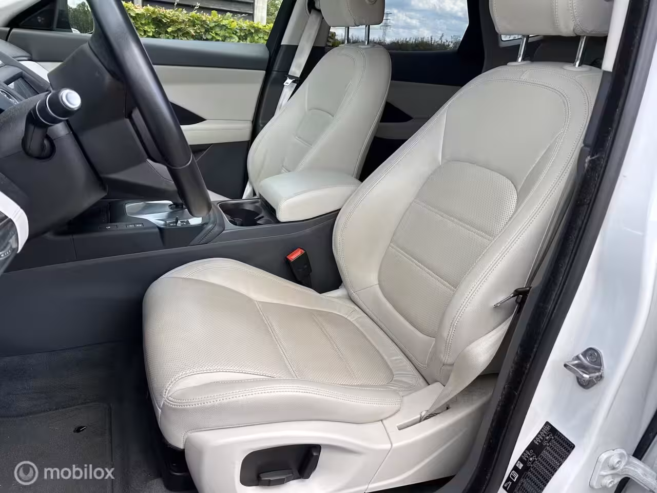 Jaguar E-Pace 2.0 P250 AWD S/Leer/Head-Up/20"/LED