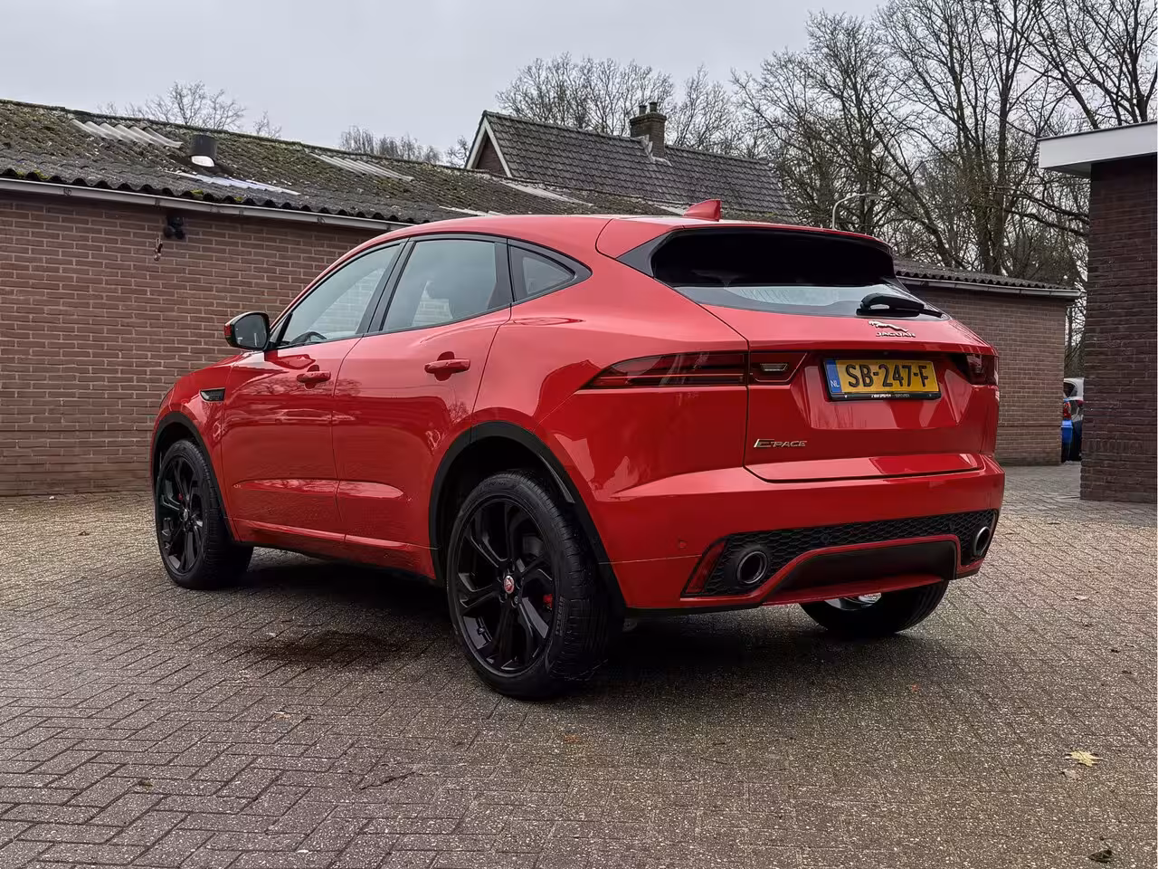 Jaguar E-Pace 2.0 P250 AWD First Edition Black Pack - Eerste eigenaar R-dynamic, Cruise, Elek. verw. sto