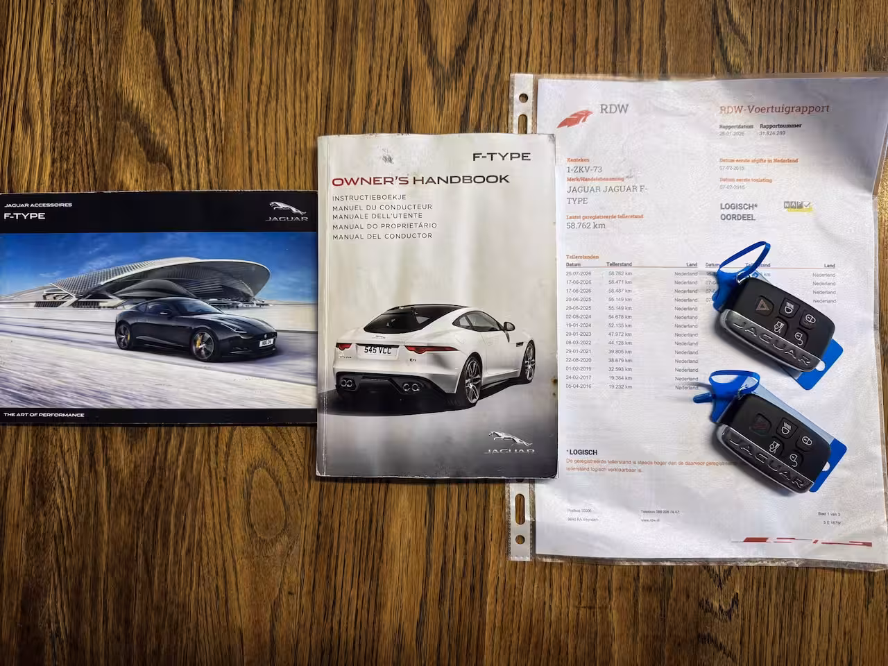 Jaguar F-type 3.0 V6 S/C Coupé - Carplay, Navi, Cruise, Stoel-stuur verw. Elek verstelb. stoelen, Pano,