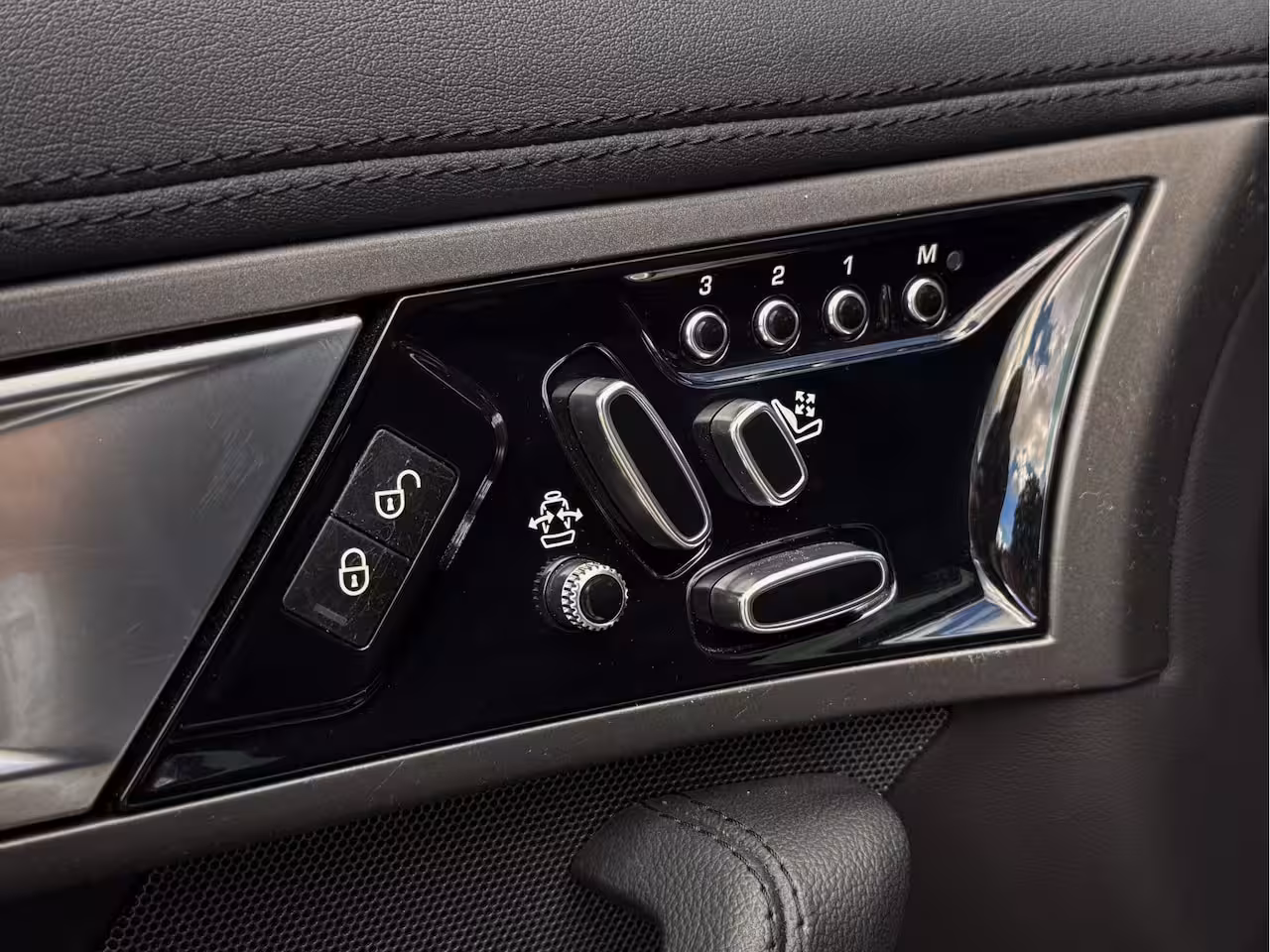 Jaguar F-type 3.0 V6 S/C Coupé - Carplay, Navi, Cruise, Stoel-stuur verw. Elek verstelb. stoelen, Pano,