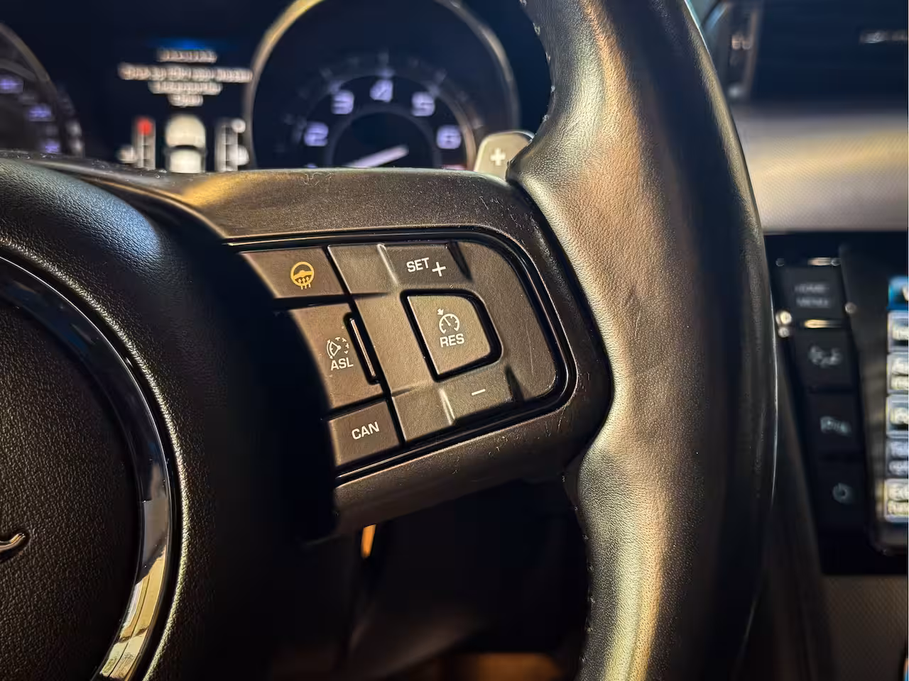 Jaguar F-type 3.0 V6 S/C Coupé - Carplay, Navi, Cruise, Stoel-stuur verw. Elek verstelb. stoelen, Pano,