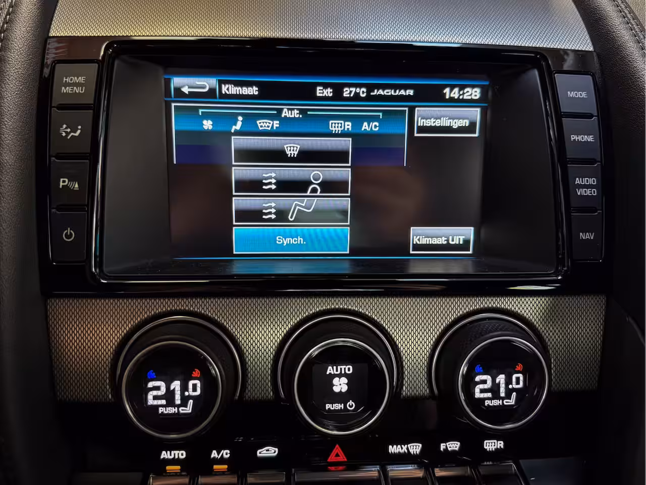 Jaguar F-type 3.0 V6 S/C Coupé - Carplay, Navi, Cruise, Stoel-stuur verw. Elek verstelb. stoelen, Pano,
