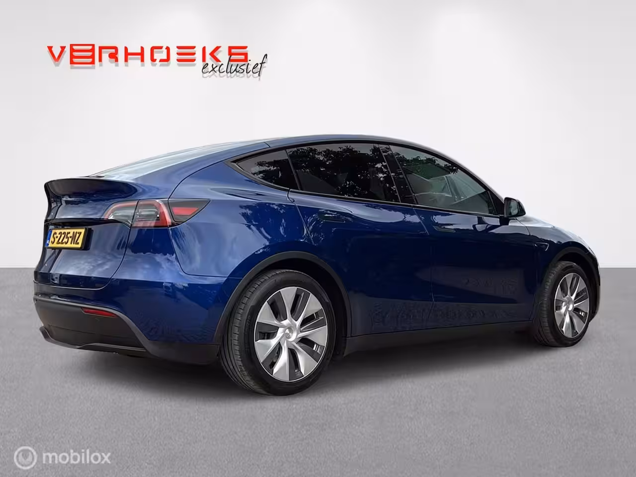 Tesla Model Y Long Range Dual Motor