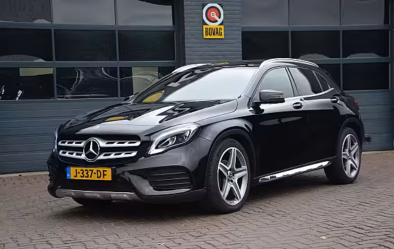 Mercedes-Benz GLA-Klasse 180 Business Solution AMG Night Upgrade