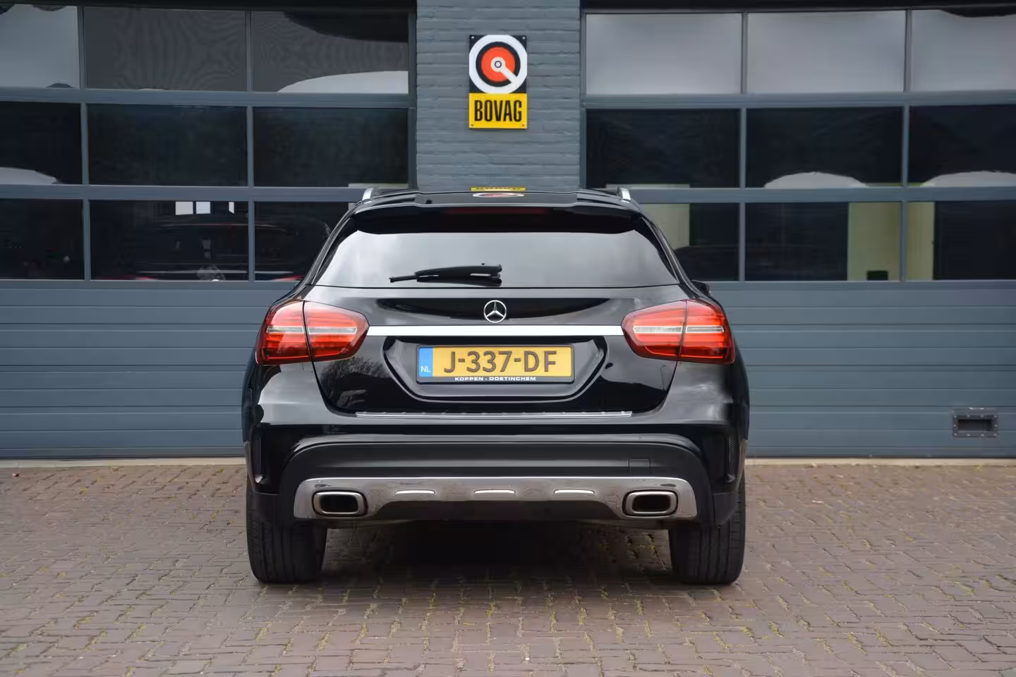 Mercedes-Benz GLA-Klasse 180 Business Solution AMG Night Upgrade