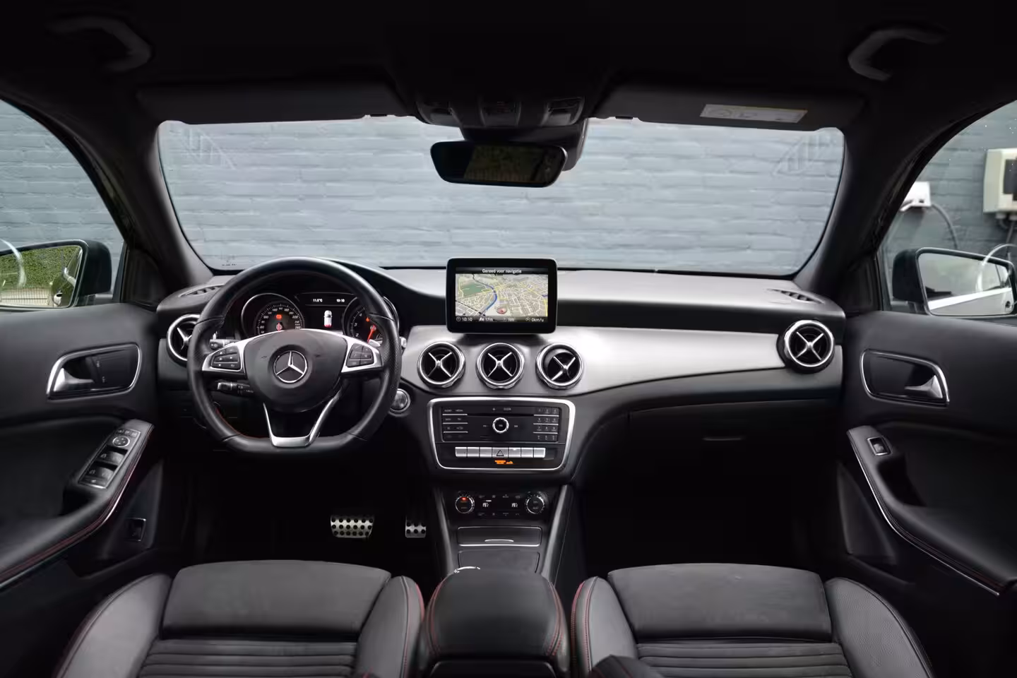 Mercedes-Benz GLA-Klasse 180 Business Solution AMG Night Upgrade
