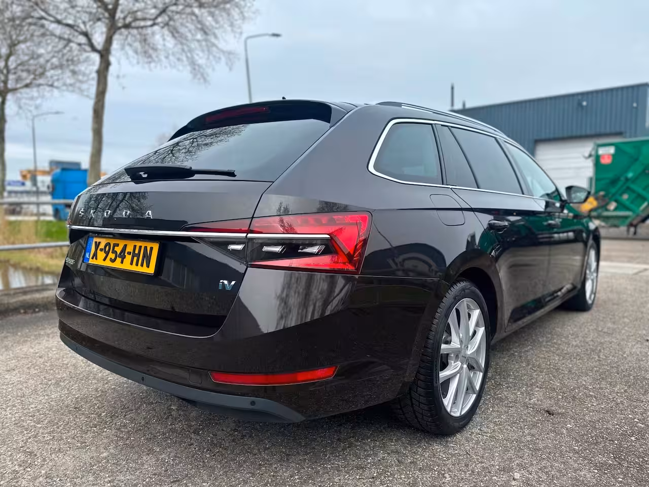 Skoda Superb Combi 1.4 TSI iV Business Edition PlusPanoCameraPDCAutomaat