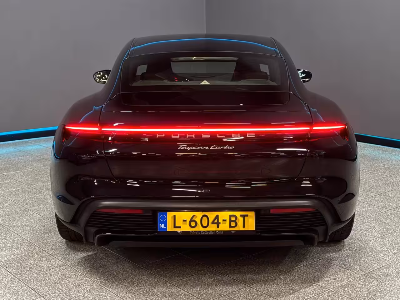 Porsche Taycan Turbo 93 kWh Pano|Bose