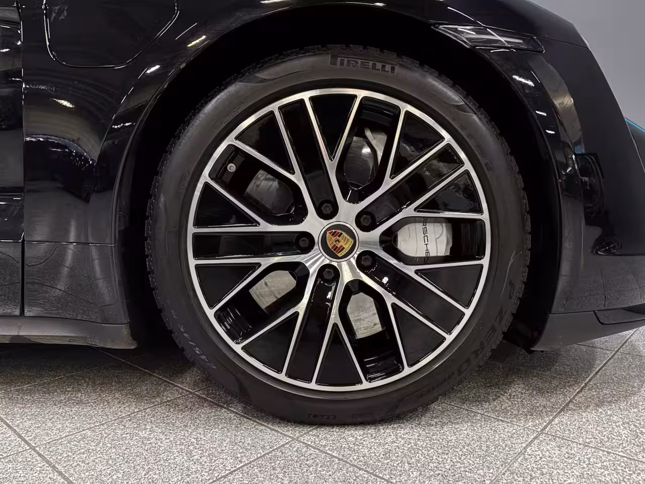 Porsche Taycan Turbo 93 kWh Pano|Bose