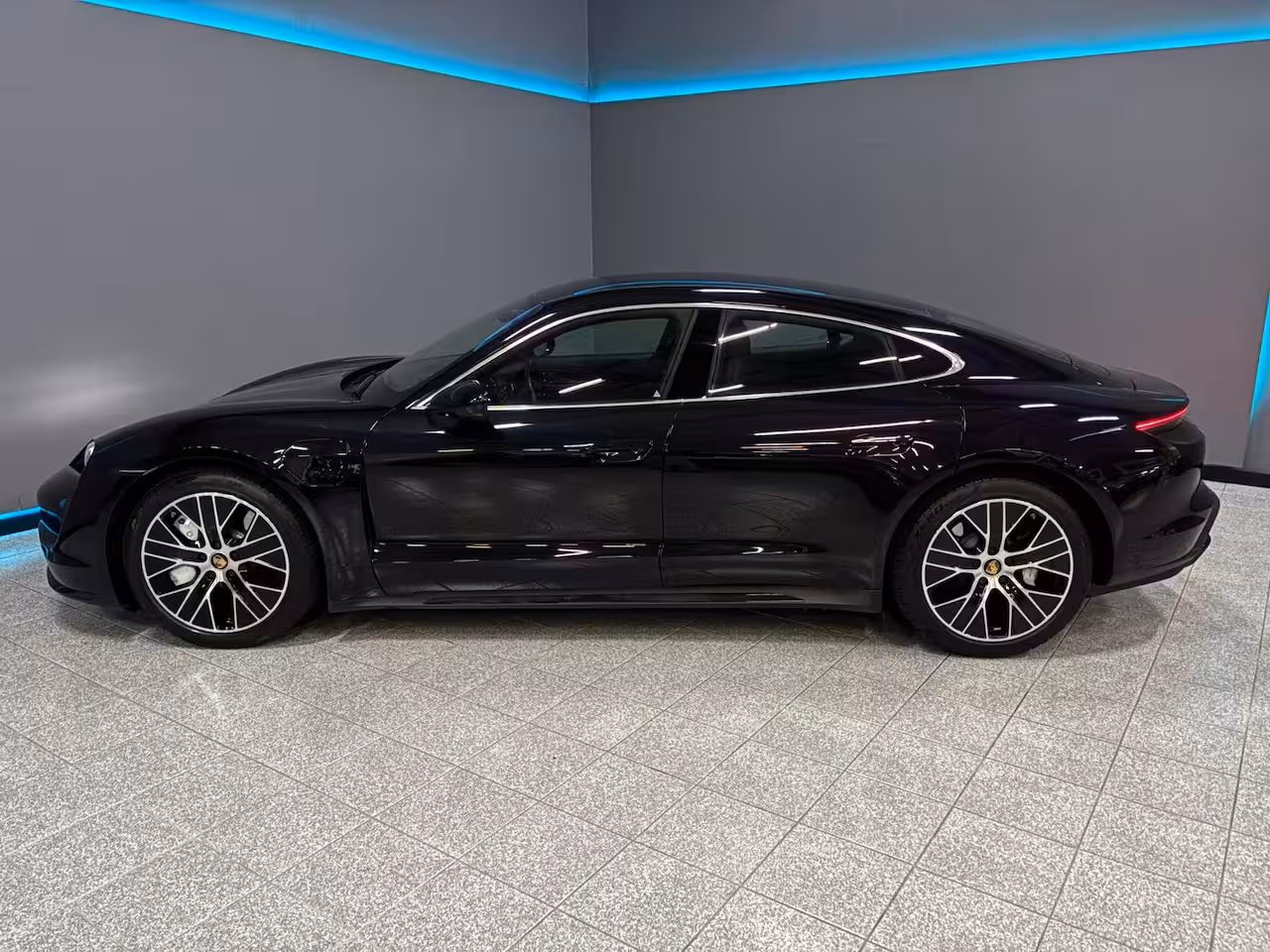 Porsche Taycan Turbo 93 kWh Pano|Bose