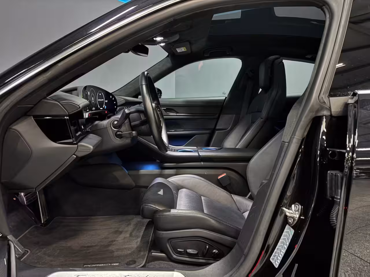 Porsche Taycan Turbo 93 kWh Pano|Bose
