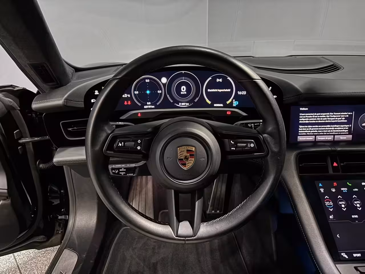 Porsche Taycan Turbo 93 kWh Pano|Bose