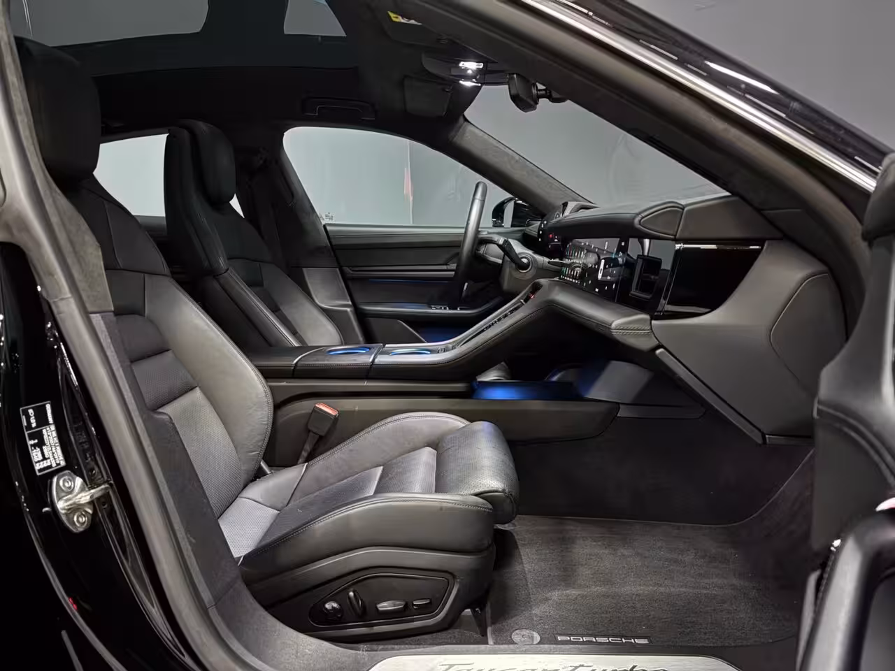 Porsche Taycan Turbo 93 kWh Pano|Bose