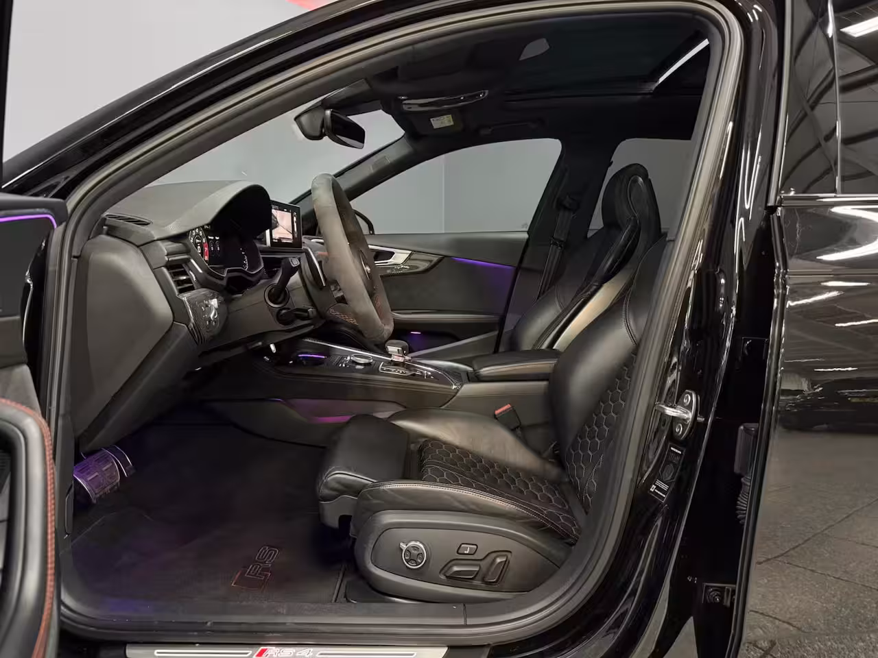 Audi RS4 Avant 2.9 TFSI quattro Pano|HUD|Carbon|B&O