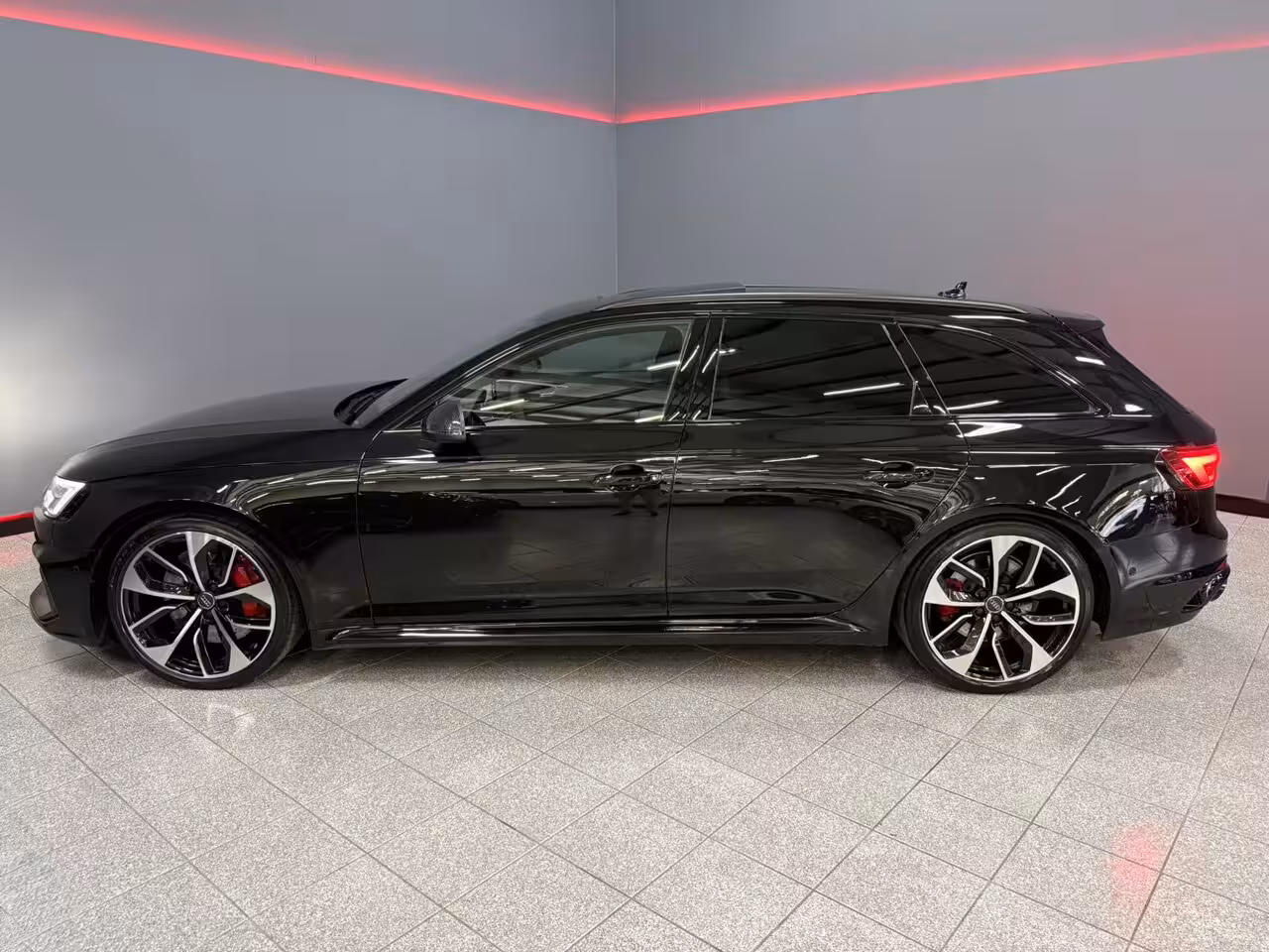 Audi RS4 Avant 2.9 TFSI quattro Pano|HUD|Carbon|B&O