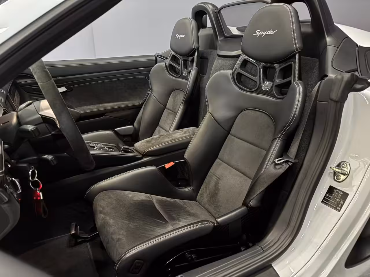 Porsche 718 Spyder 4.0 PCCB | Bose | Bucketseats