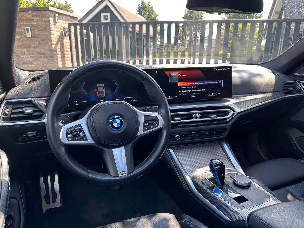 BMW i4 eDrive40 High Executive 84 kWh | SOH 98% | M-Pakket | Schuifdak | Sfeerverlichting | Led-L