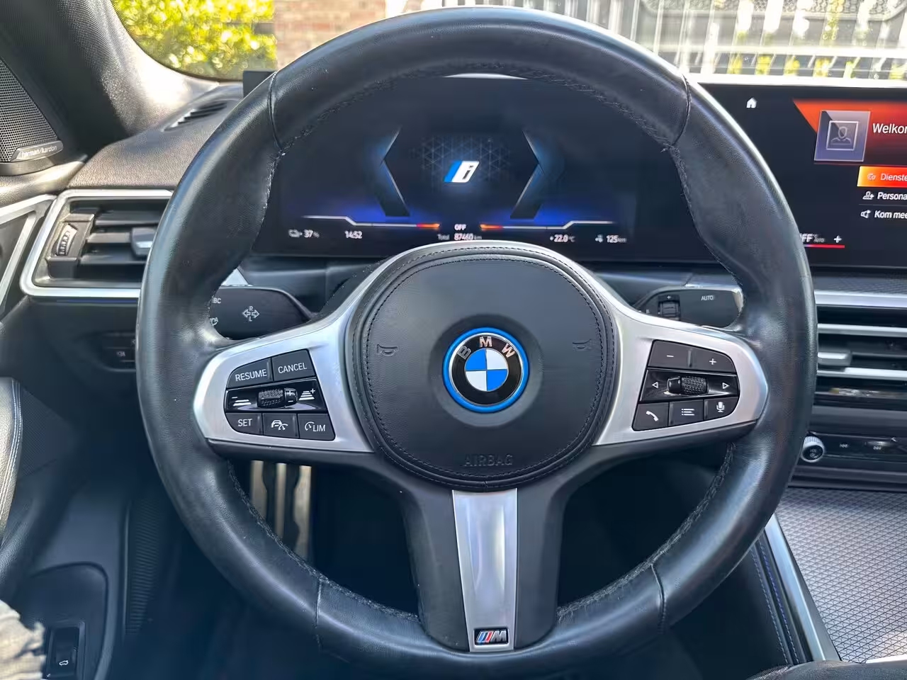 BMW i4 eDrive40 High Executive 84 kWh | SOH 98% | M-Pakket | Schuifdak | Sfeerverlichting | Led-L