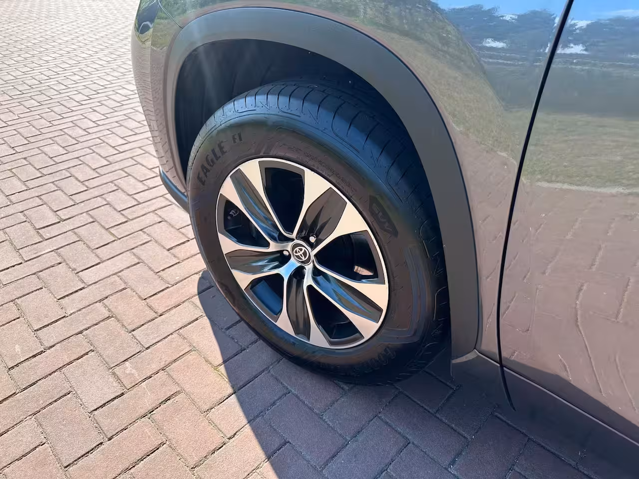 Toyota Highlander 2.5 AWD Hybrid Business | 7 Persoons | Camera | Trekhaak | Apple Carplay | ACC | NL-Auto |