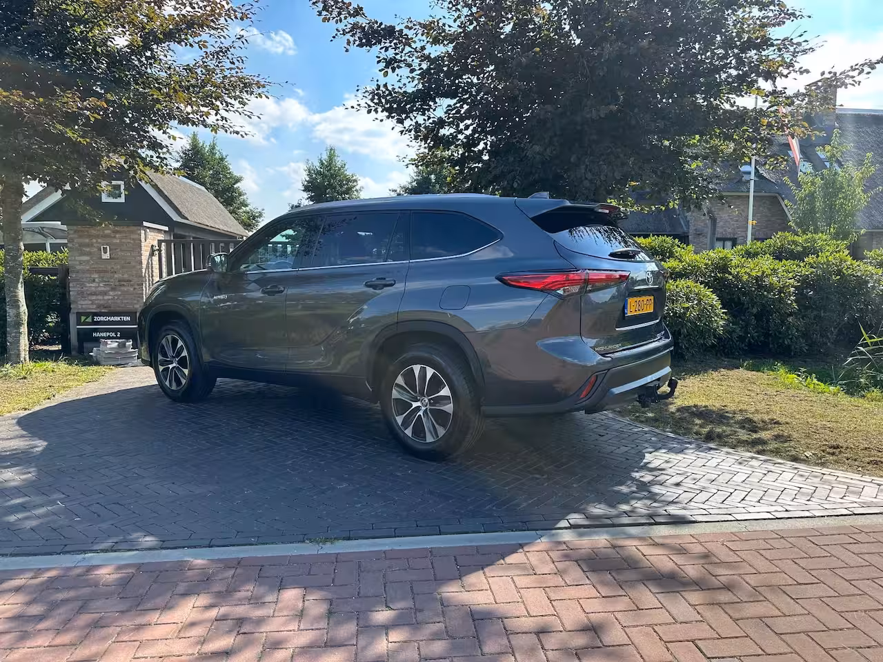 Toyota Highlander 2.5 AWD Hybrid Business | 7 Persoons | Camera | Trekhaak | Apple Carplay | ACC | NL-Auto |