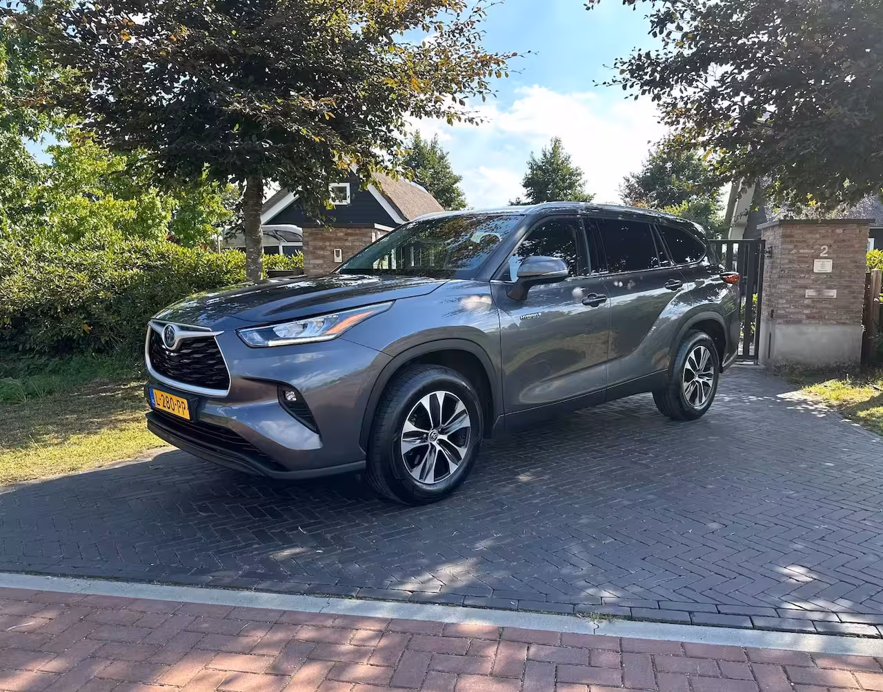 Toyota Highlander 2.5 AWD Hybrid Business | 7 Persoons | Camera | Trekhaak | Apple Carplay | ACC | NL-Auto |