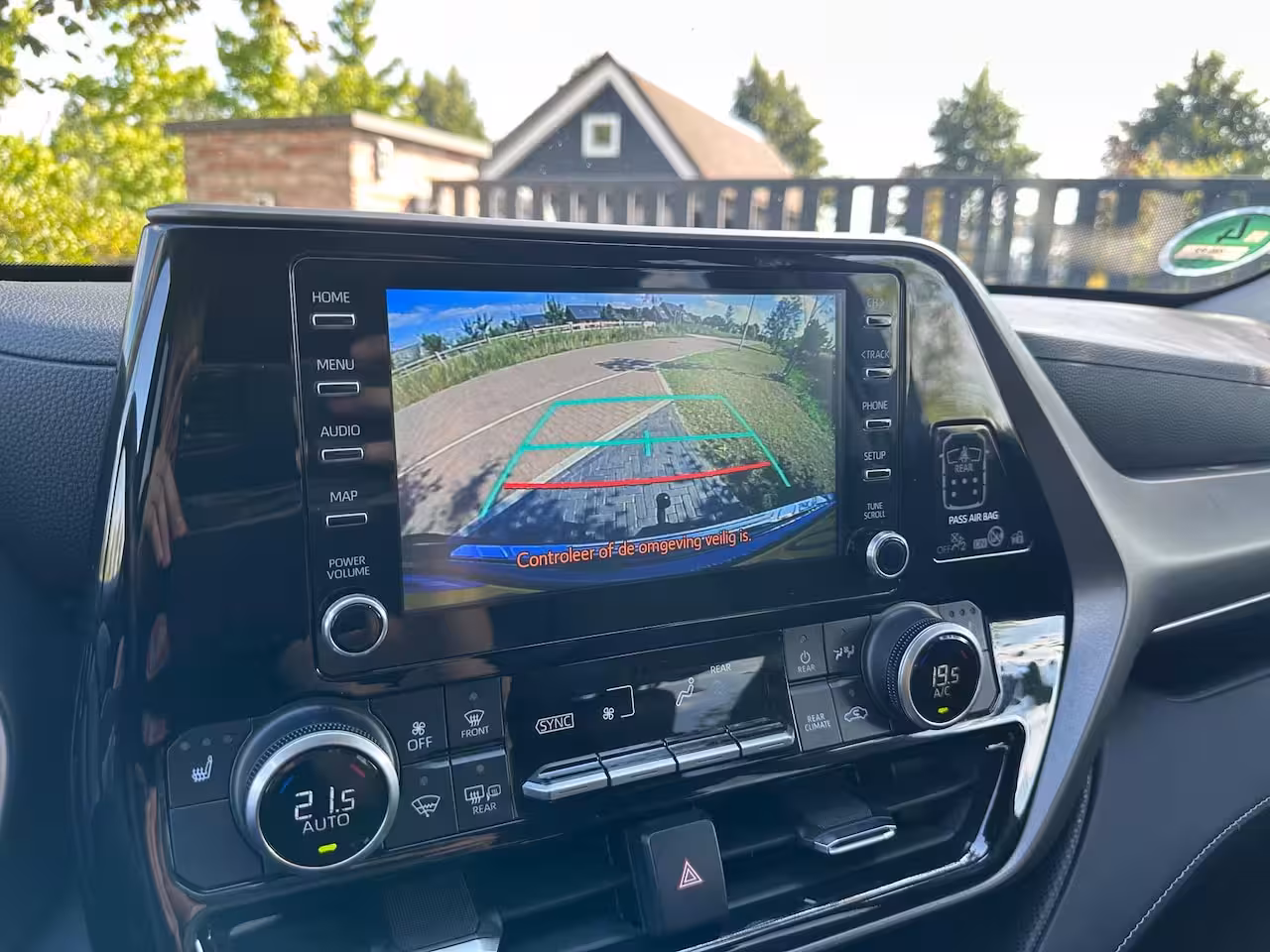 Toyota Highlander 2.5 AWD Hybrid Business | 7 Persoons | Camera | Trekhaak | Apple Carplay | ACC | NL-Auto |