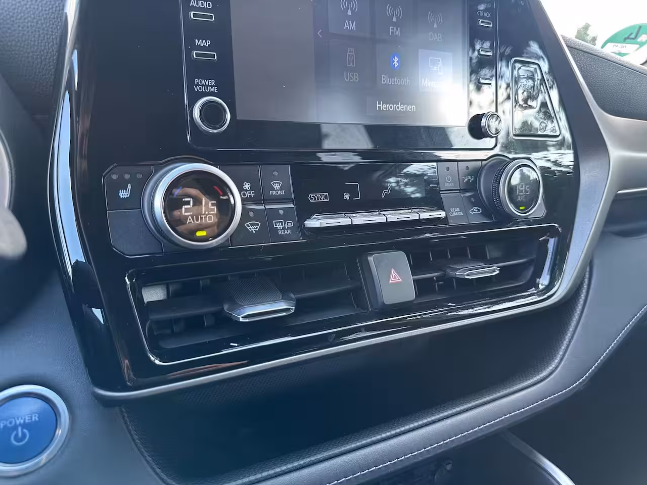 Toyota Highlander 2.5 AWD Hybrid Business | 7 Persoons | Camera | Trekhaak | Apple Carplay | ACC | NL-Auto |