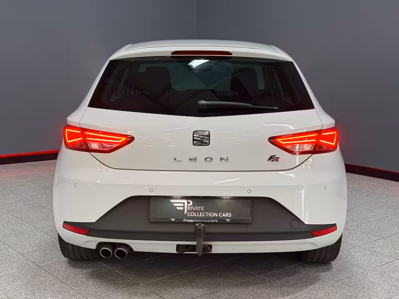 Seat Leon 1.4 TSI FR Dynamic Panoramadak Trekhaak camera