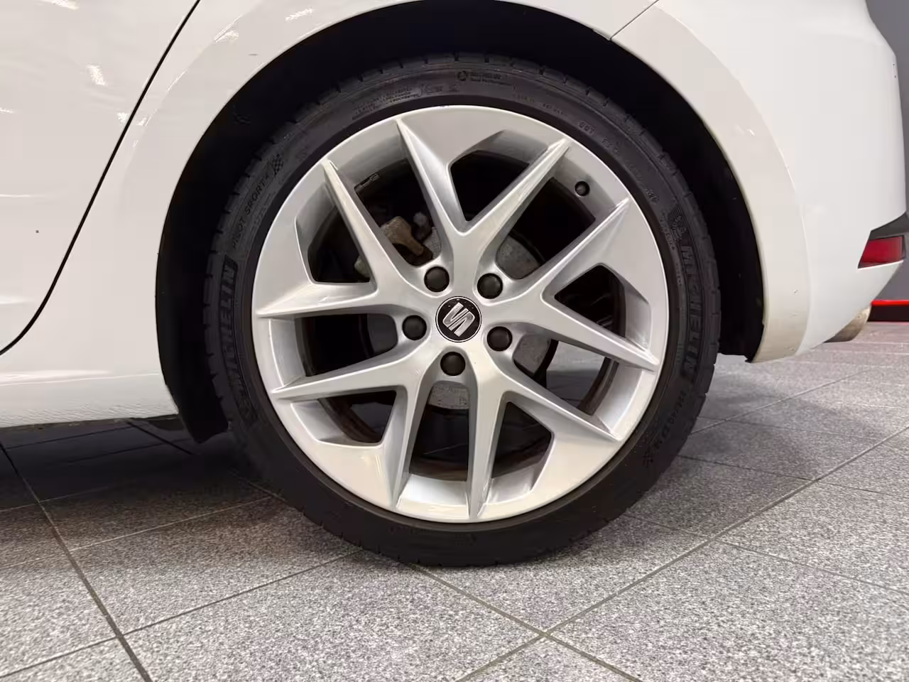Seat Leon 1.4 TSI FR Dynamic Panoramadak Trekhaak camera