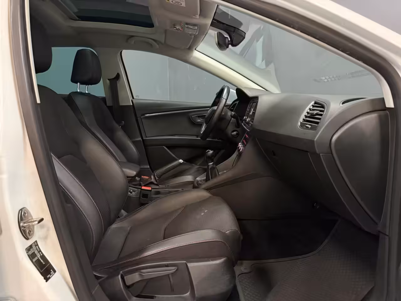 Seat Leon 1.4 TSI FR Dynamic Panoramadak Trekhaak camera