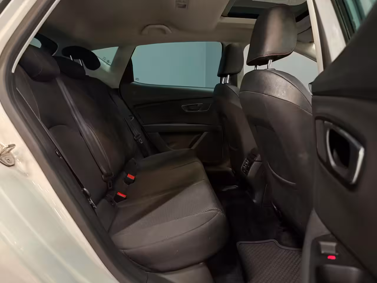 Seat Leon 1.4 TSI FR Dynamic Panoramadak Trekhaak camera