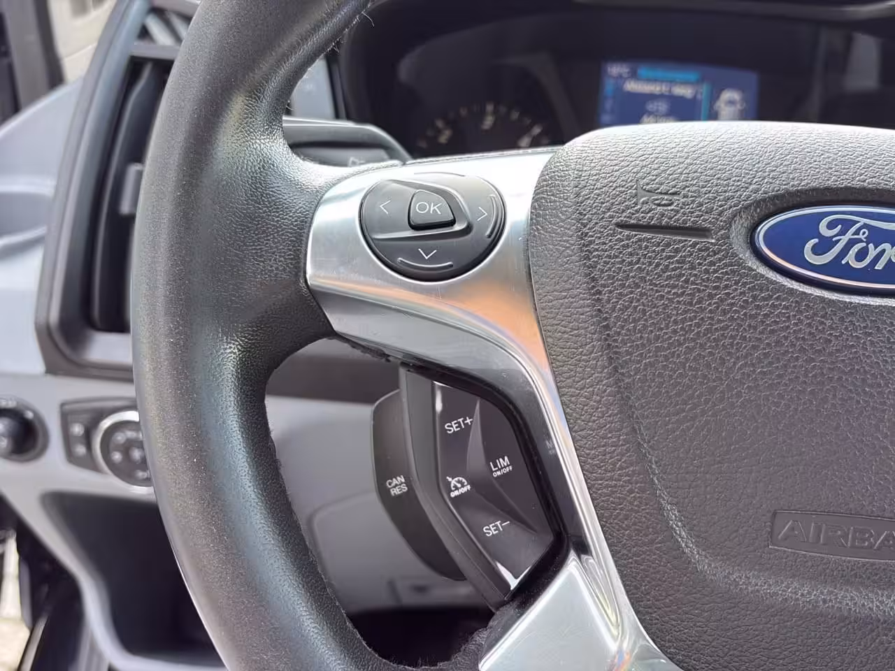Ford Transit 290 2.2 TDCI L2H2 Trend