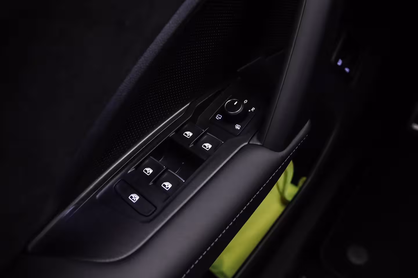 Volkswagen Tiguan 1.5 eHybrid 204pk R-Line Edition - eHybrid