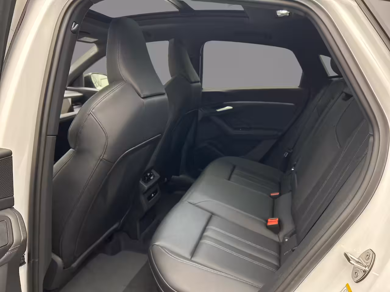 Audi Q6 Sportback e-tron e-tron 252pk S edition