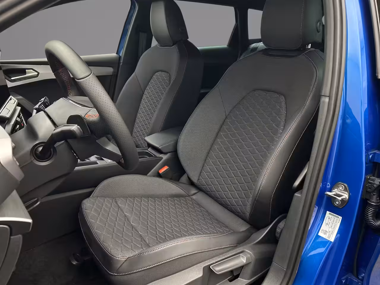 Seat Leon Sportstourer 1.5 TSI eHybrid 204pk FR Business - eHybrid €540, - private lease actie