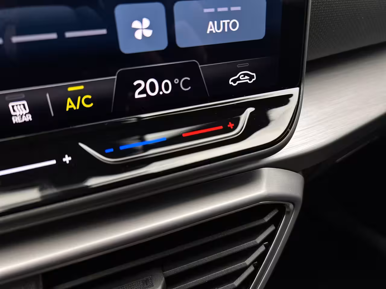 Seat Leon Sportstourer 1.5 TSI eHybrid 204pk FR Business - eHybrid €540, - private lease actie