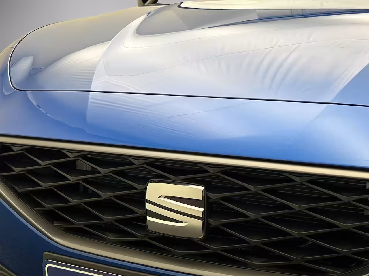 Seat Leon Sportstourer 1.5 TSI eHybrid 204pk FR Business - eHybrid €540, - private lease actie