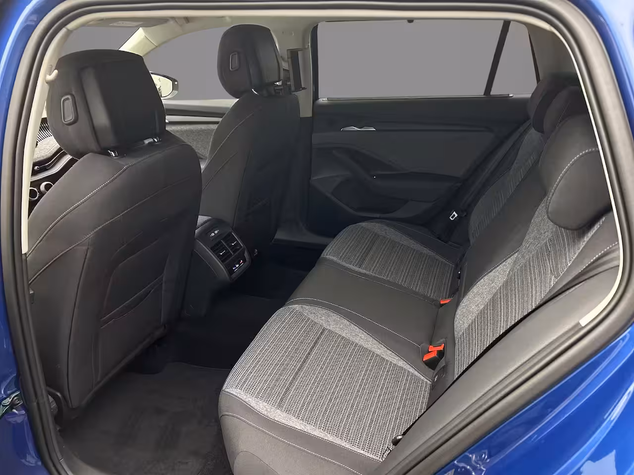 Skoda Superb Combi 1.5 TSI PHEV 204pk Business Edition €43.990, - incl inruilpremie